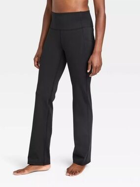 All In Motion High-Waist Brushed
Sculpt Pocket Straight Leg Yoga Pants